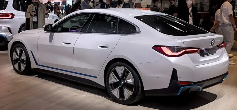 BMW i4 eDrive40
