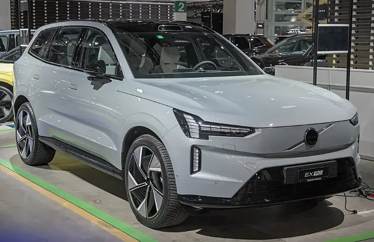 Volvo EX90